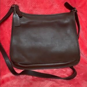 Stunning dark chocolate leather Coach bag